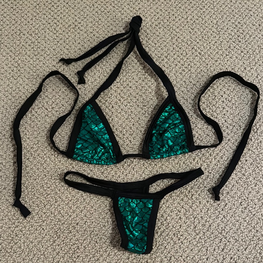 NEW Rave Dancewear EDC Green and Black Mermaid Scale Shiny Bikini Set